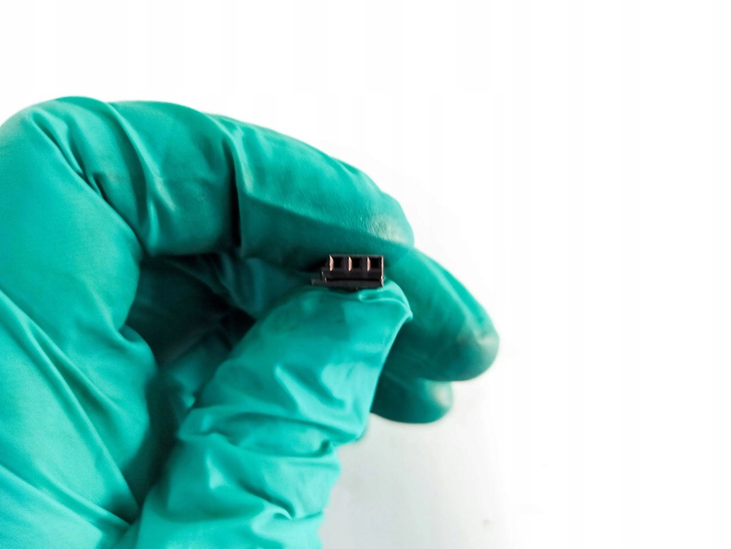 фото №12, Mercedes-benz c w203 2004 панелі керування, перемикачі