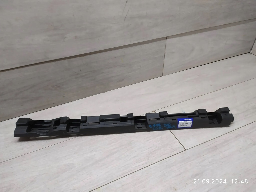фото №1, 9888. volvo s60 напрямна поріг лівий 31448920