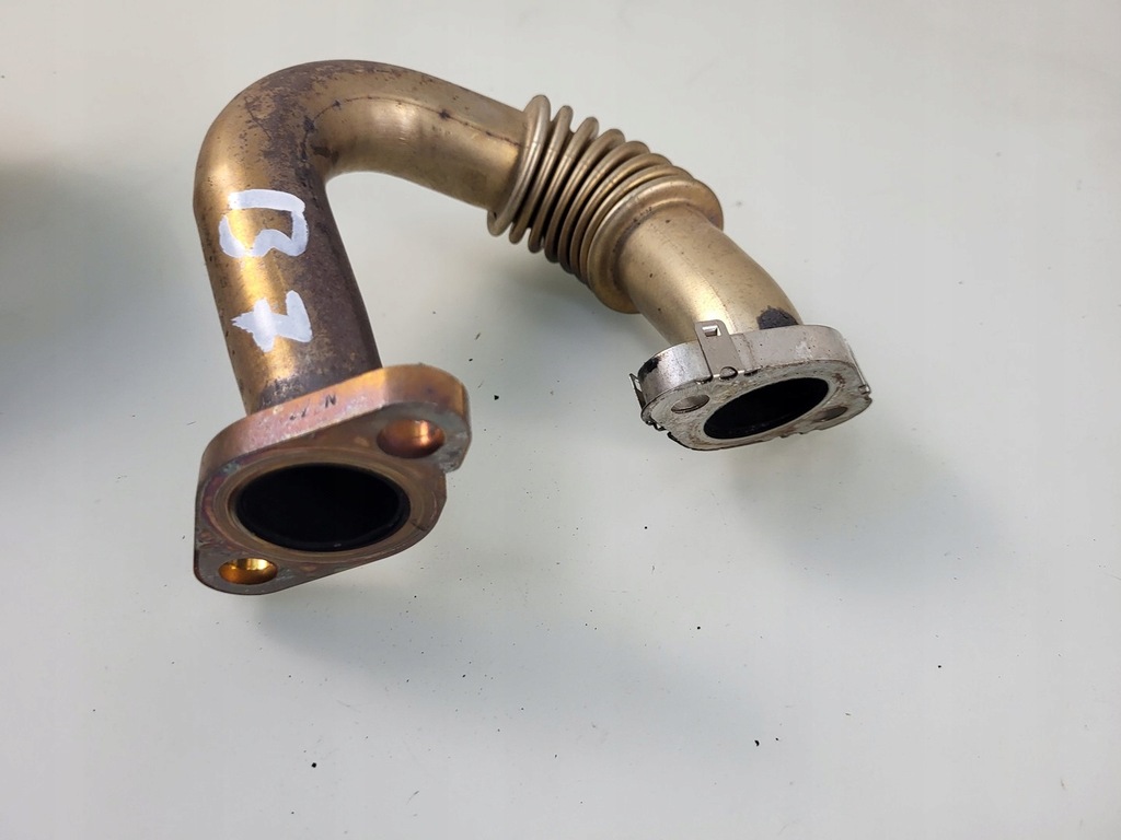 фото №3, Vw passat b7 2.0 tdi шланг egr труба трубка колено