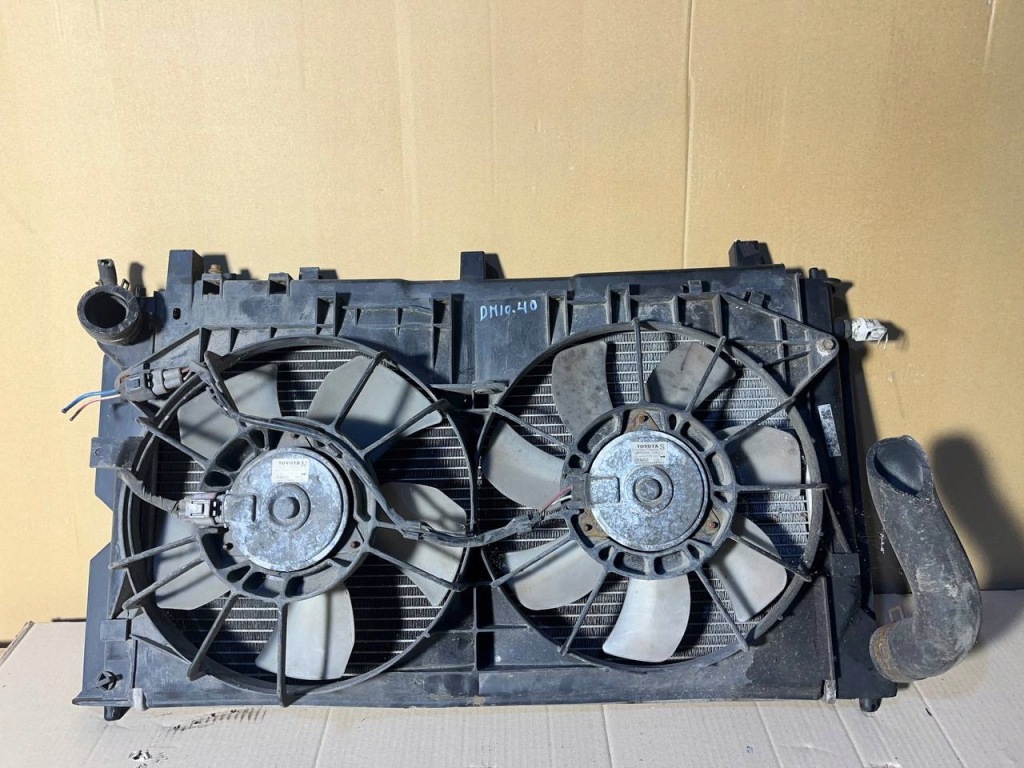 Купить Радиатор воды вентиляторы toyota avensis t25 corolla e12