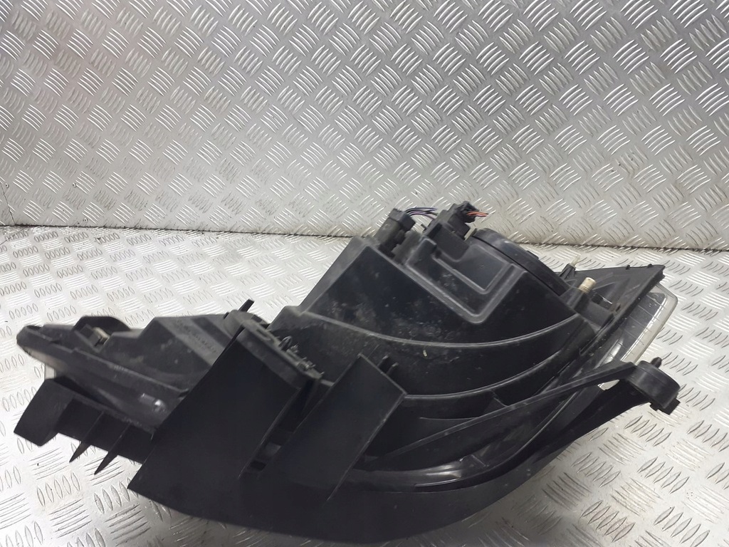 фото №3, Лампа права передня renault thalia ii eu 8200700030