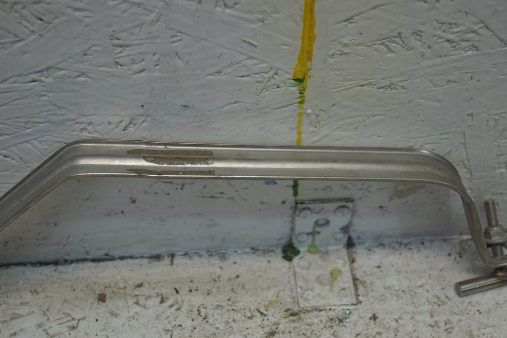 фото №8, Хомут кронштейн бака aston martin db11