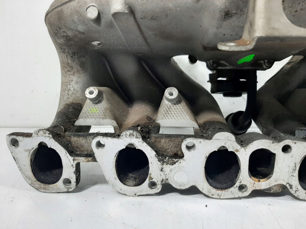 Купити Bmw e34 sedan 520i 129km колектор впускний  1719753