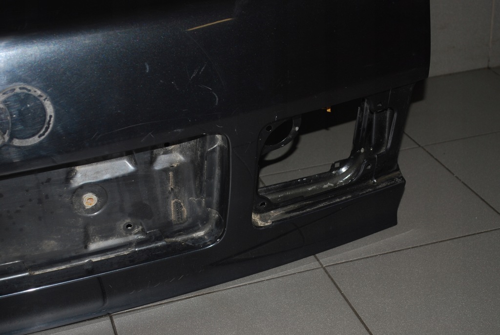 фото №8, Кришка багажника багажника audi a8 d2 lift czarna без оснащення