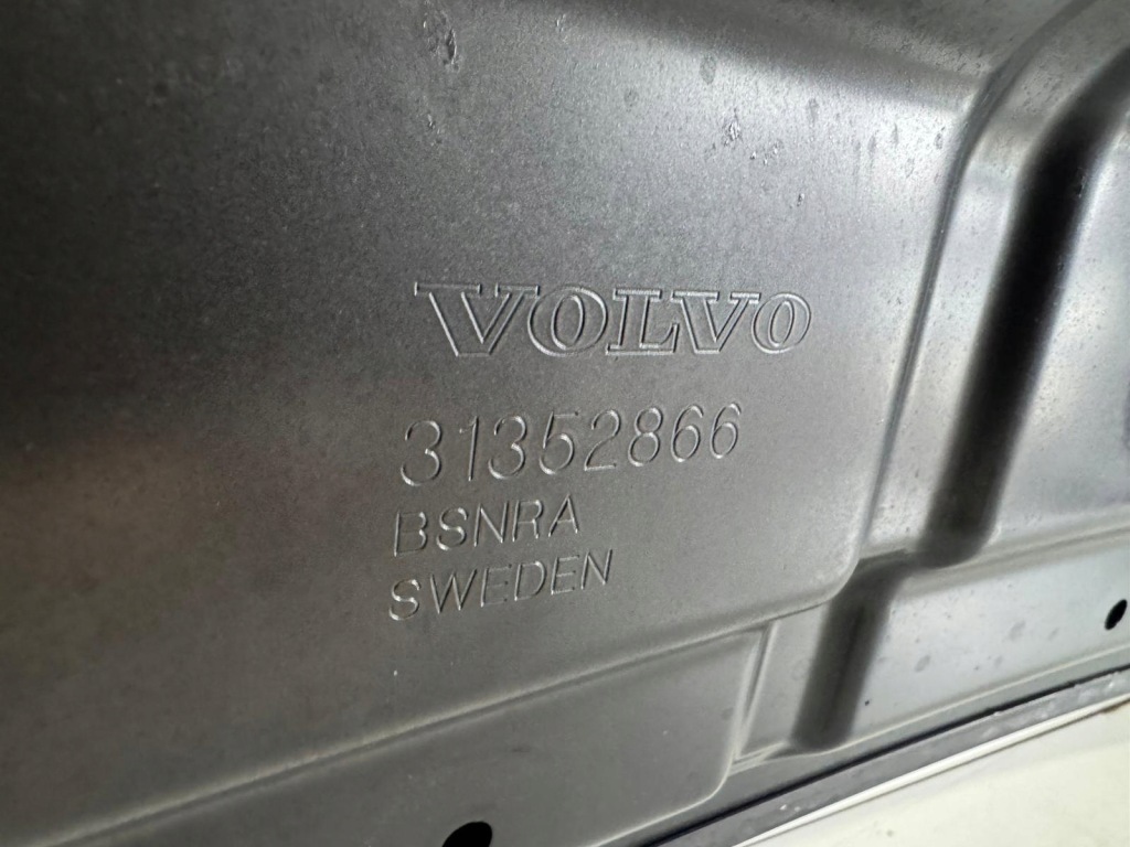 Купить Volvo xc90 2 2 15- капот крышка двигателя перед передняя 31352866