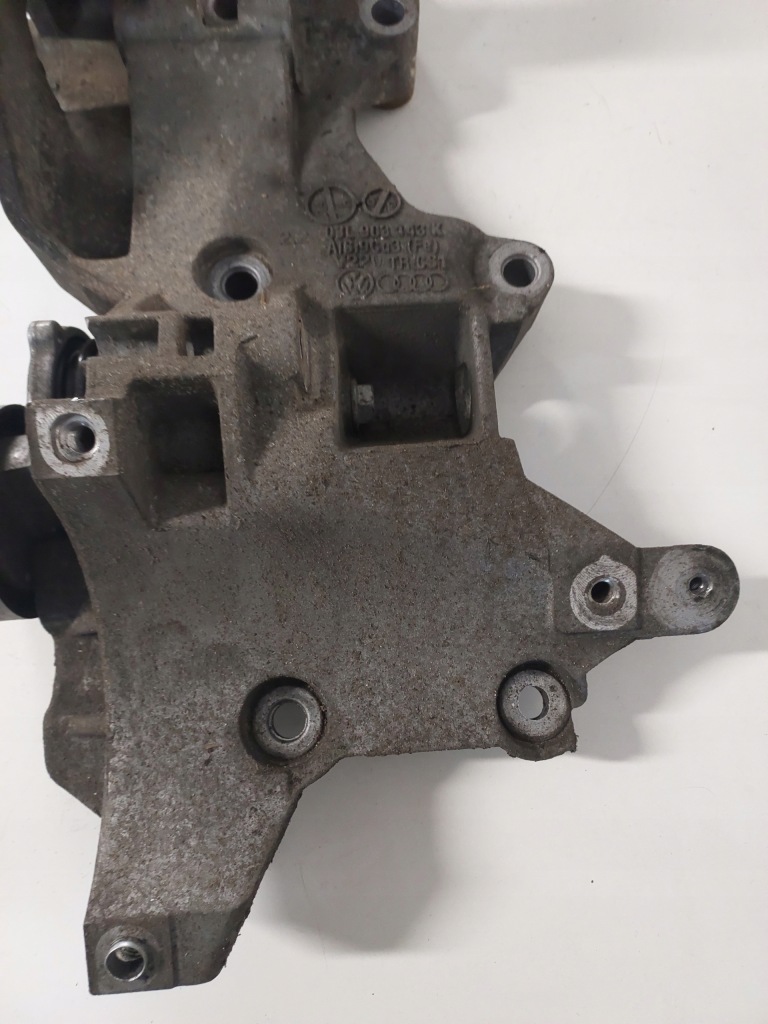 Кронштейн генератора 1.6 tdi cay vw seat skoda audi 03l903143k Недорого
