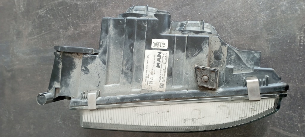 Противотуманная фара фара противотуманный man tga p l 81.25101-6522 81.25101-6521 Цена