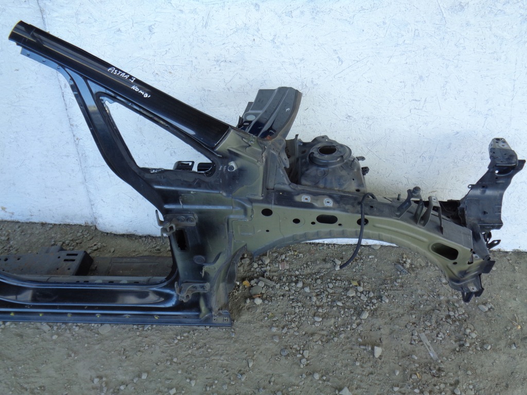 фото №1, Astra j iv четверть правая перед лонжерон 09-15r