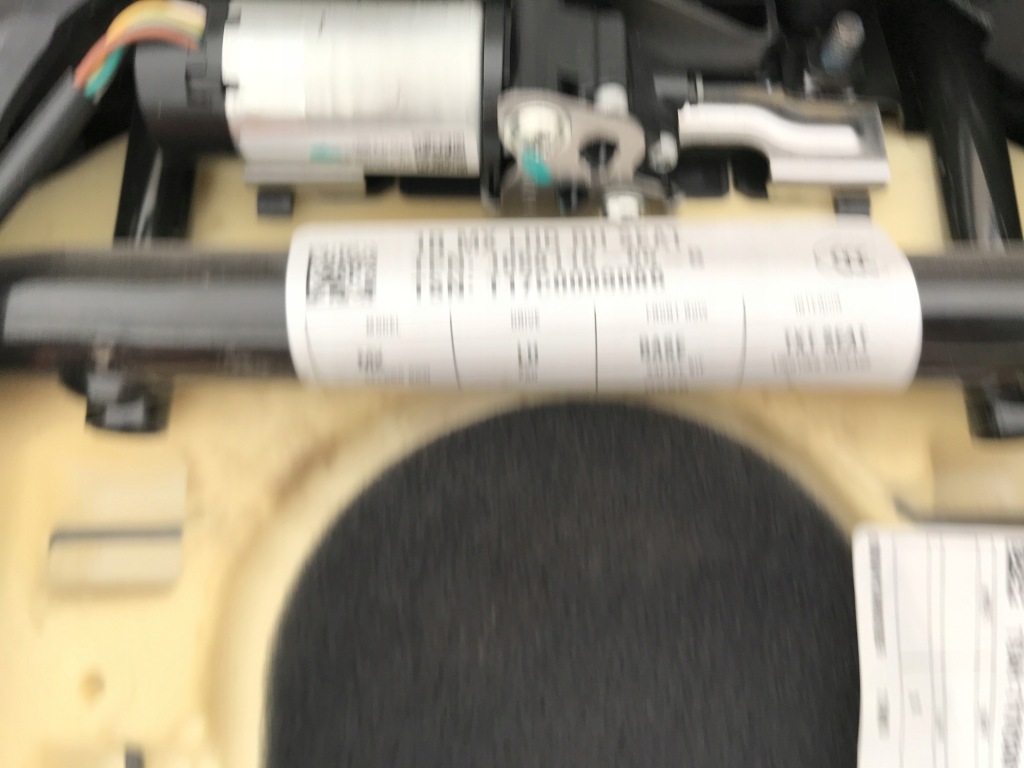 Tesla model x сидіння пасажира правий Київ