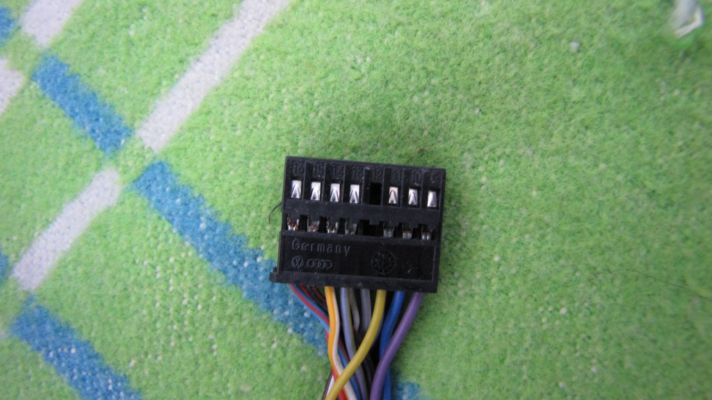 Vw passat b8 зеркало левая 15pin фотохромный +камера. europa Недорого