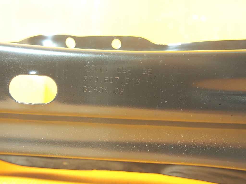 Купити Audi a5 8t 16km балка бампера задня зона деформації 8t0807313