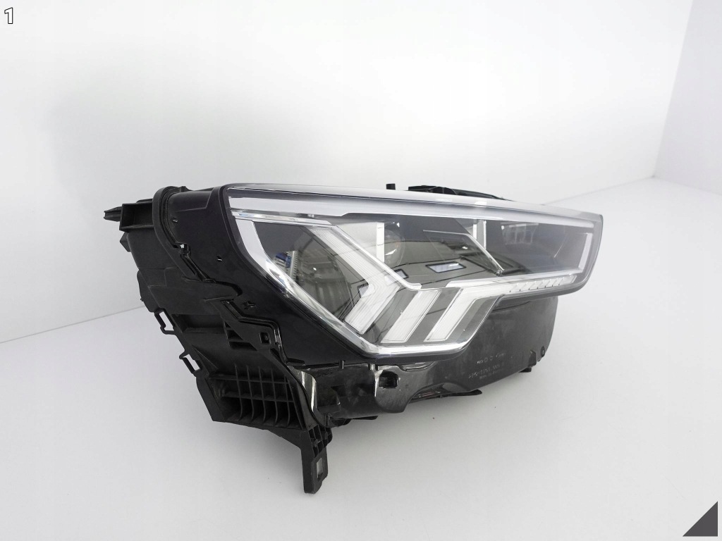 фото №2, Audi q3 ii 2 f3 83a 18- лампа full led правая eu