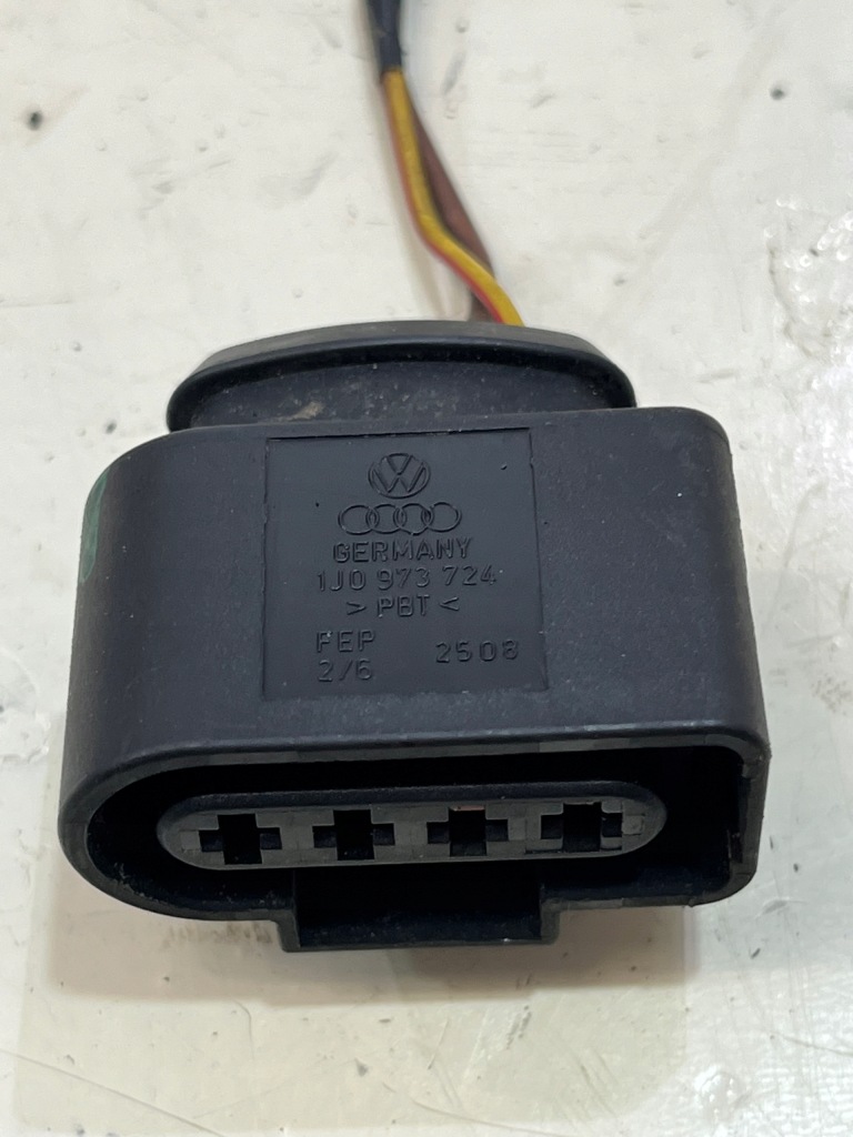 фото №1, Колодка штекер vw touareg 7p 1j0973724