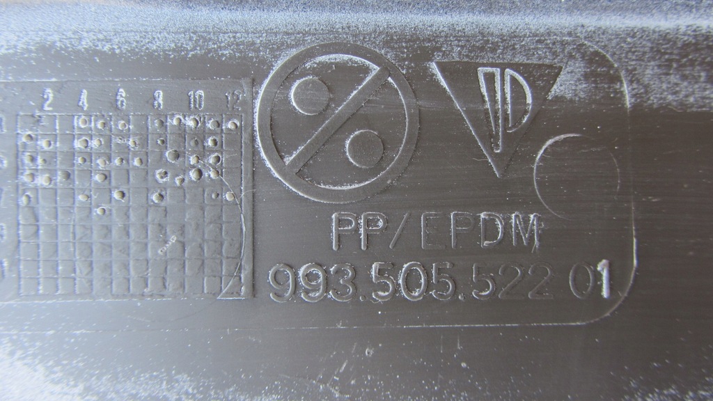 фото №9, Правая накладка бампер перед porsche carrera 911 993