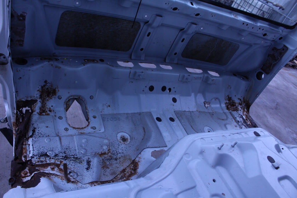 фото №2, Pas передний четверть nissan cabstar maxity