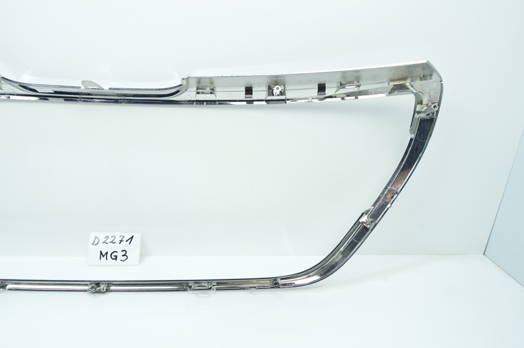 фото №5, Молдинг хром решётка бампера peugeot 208 lift 15-