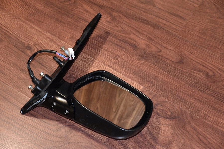 фото №9, Зеркало правое 7pin toyota avensis verso r-2006 eu