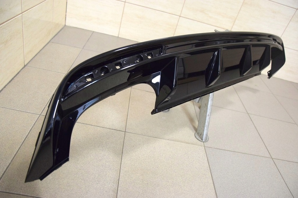 фото №13, Vw golf 7 vii r 15-r. 5g9 kombi schwarz задний спойлер задняя диффузор