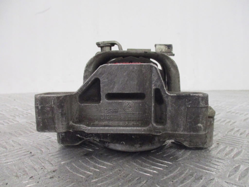 фото №3, Подушка кронштейн двигуна alfa romeo 159 50501961