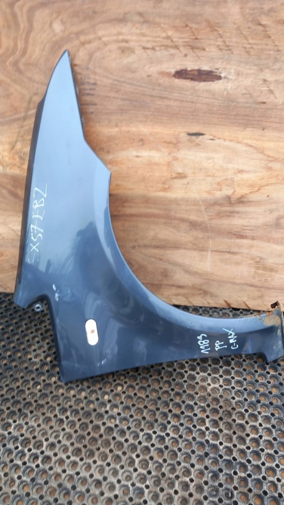 Купить Ford c-max 1 рестайлинг  крыло  перед правый  h4