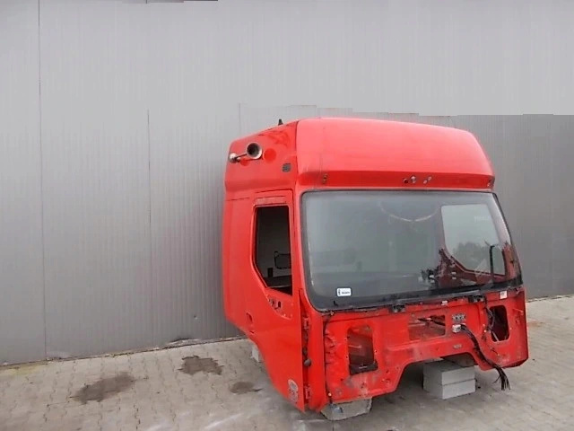 Купить Renault premium dxi кабина каркас + дверь