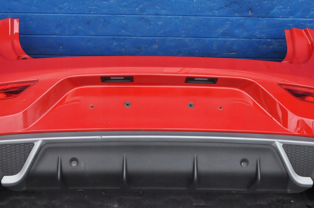 фото №2, Volvo v40 ii lift r-design бампер задня задній pdc