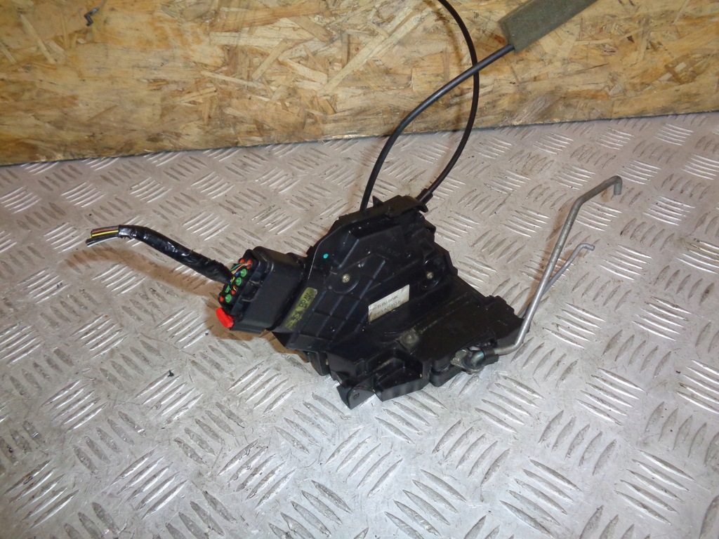 фото №4, Замок двері лівий перед mazda 3 i bk 03-