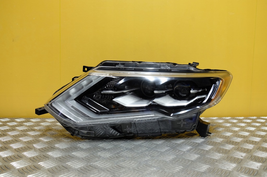 фото №1, Nissan x-trail t32 rogue lift 2018- фара лампа full led l тонована usa