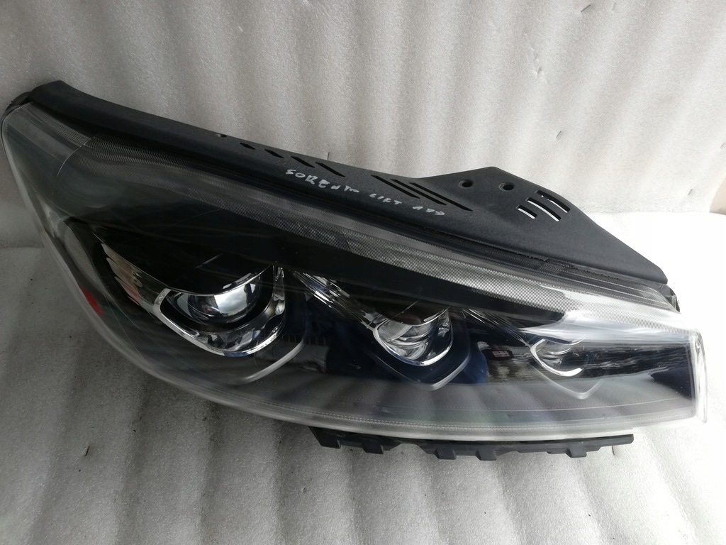 фото №3, Kia sorento lift фара full led правый