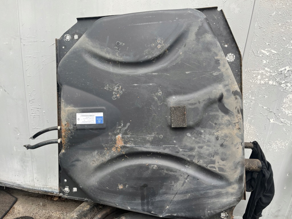 фото №1, Mercedes w245 bak бак топлива дизель 2009r 1694702201
