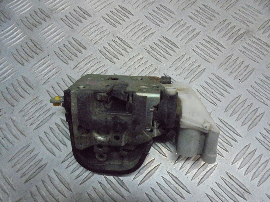 фото №2, Alfa romeo 156 замок дверь левый задняя