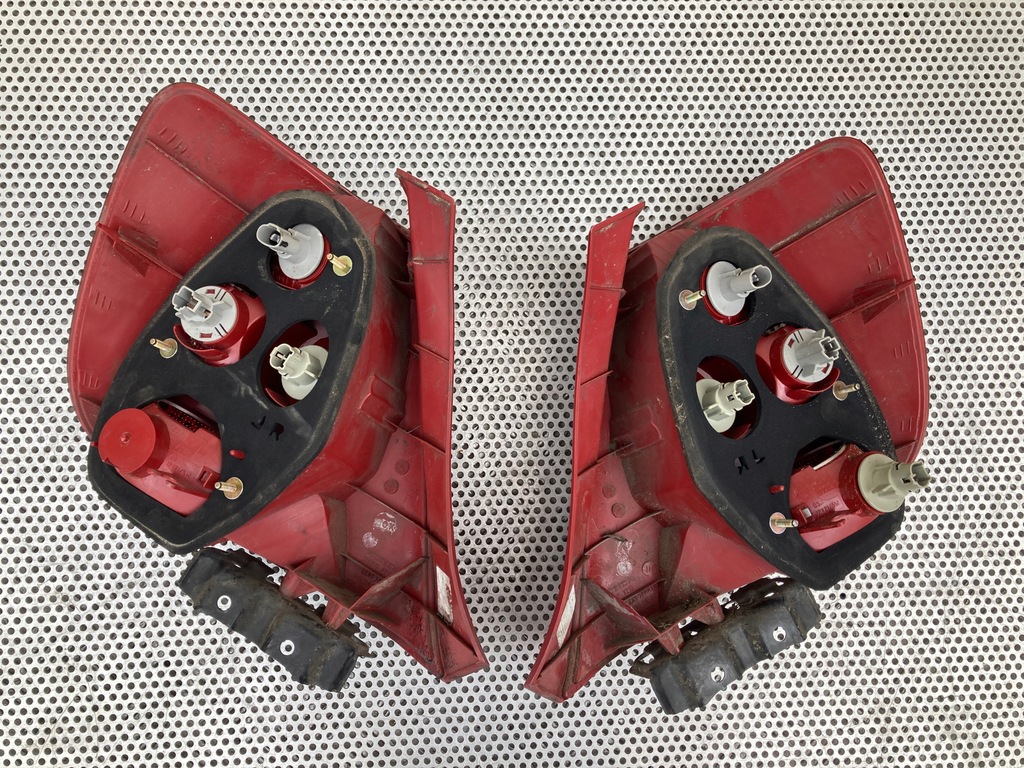 фото №11, Комплект лампа задняя задних honda civic 7 vii hb ori ==oem== europa