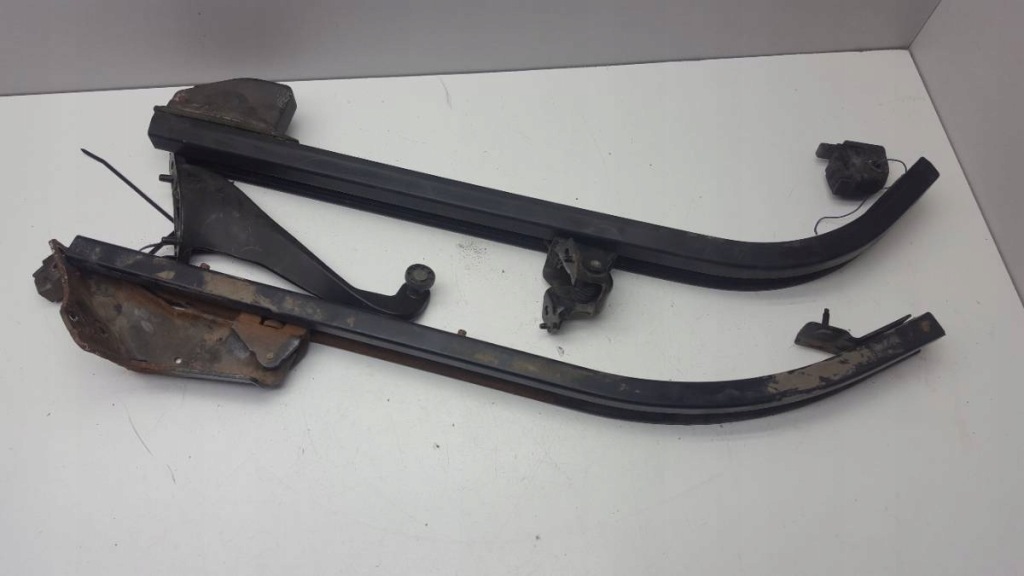 фото №1, Направляющая дверь правое berlingo ii 2009