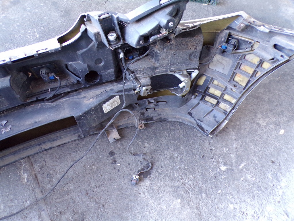 фото №10, Бампер перед mercedes w251 pdc lak 775 kompletny