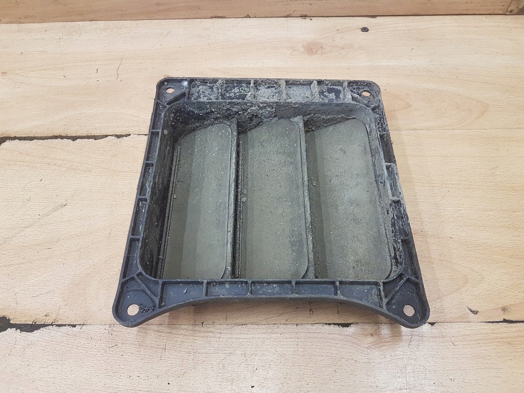 фото №1, Решётка вентиляционная nissan primera p11 lift