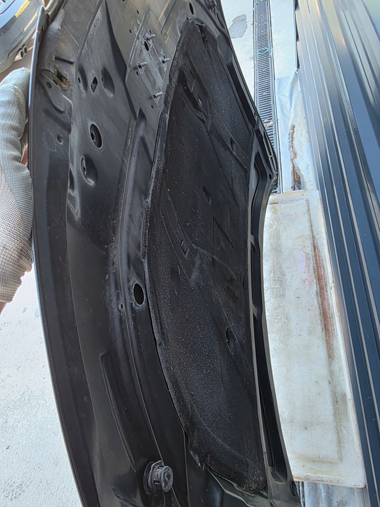 Капот крышка двигателя audi a4 b8 рестайлинг  lz9y 2011-2016 в Украине