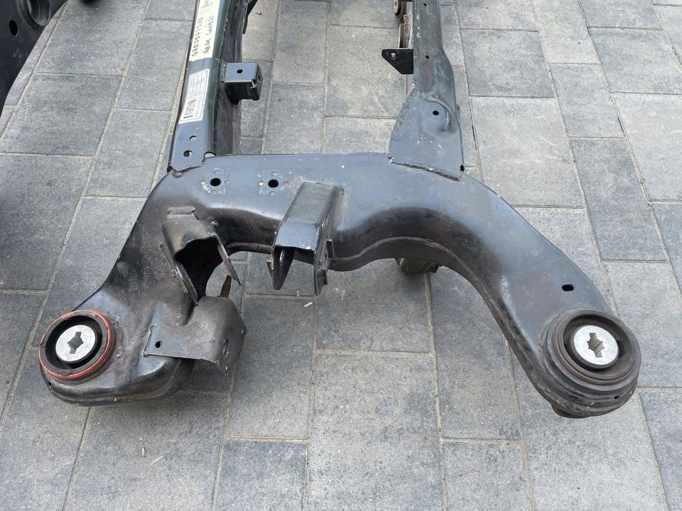 фото №7, Maserati ghibli кронштейн кронштейн задняя 6700077310