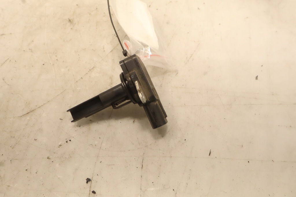 фото №1, Витратомір toyota avensis t27 1.8wti 22204-0v020