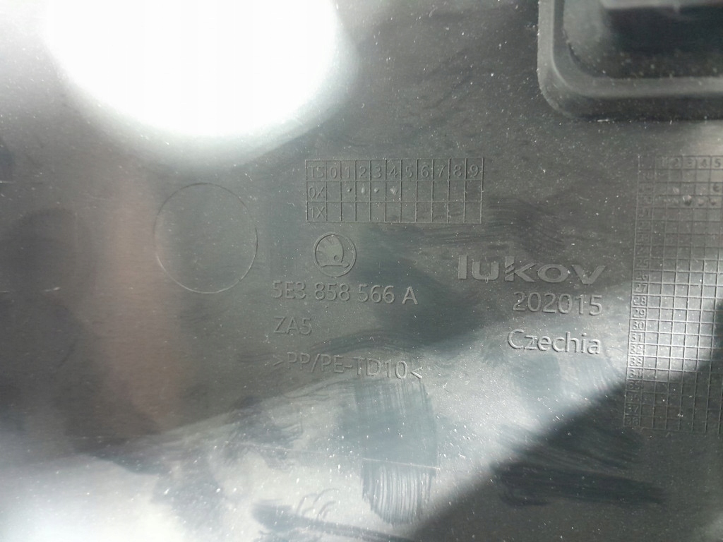 фото №5, Skoda octavia iv защита колонки рамка спидометра 5e3858566a