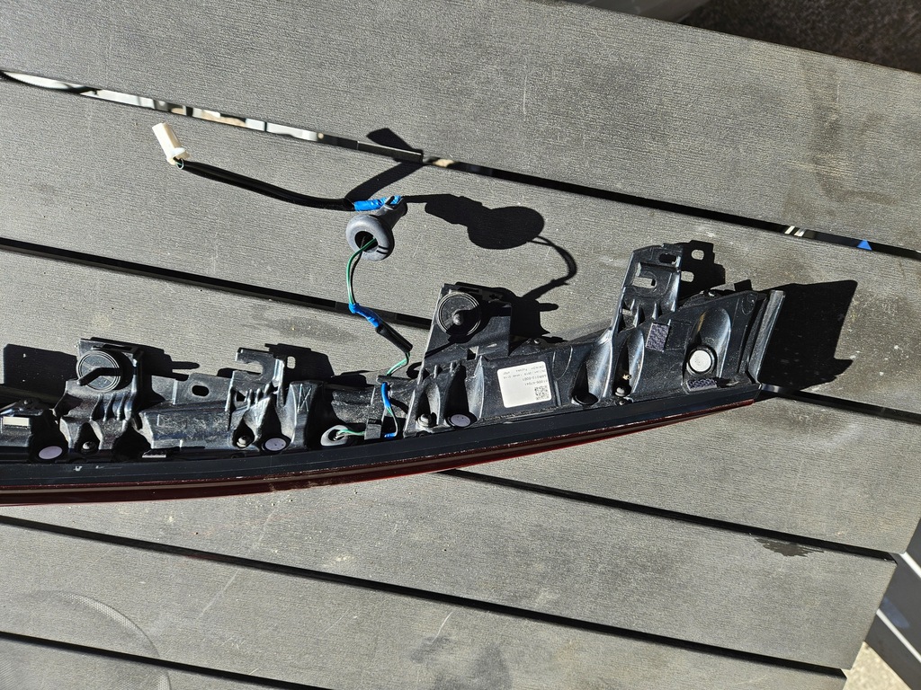 фото №11, Toyota prius xw50 задня кришка багажника задня світло led 81006-47041