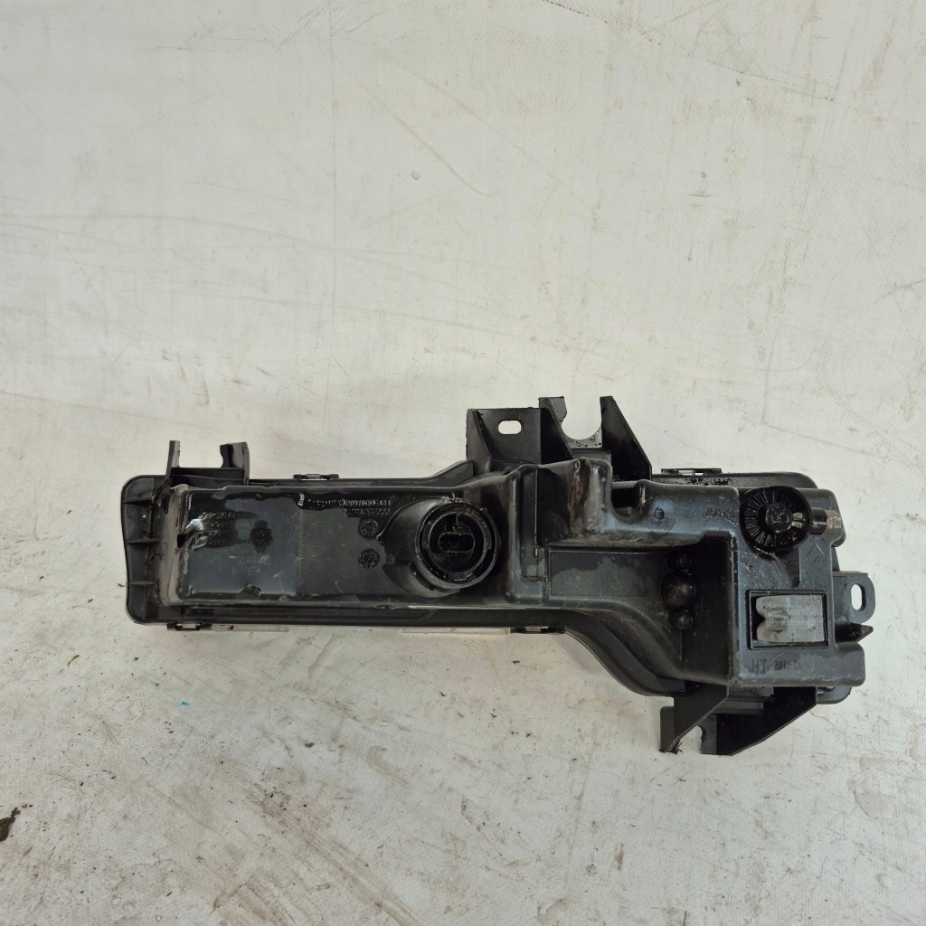 Tesla model 3 17-23 led протитуманна фара лівий 1624797-00-a в Україні