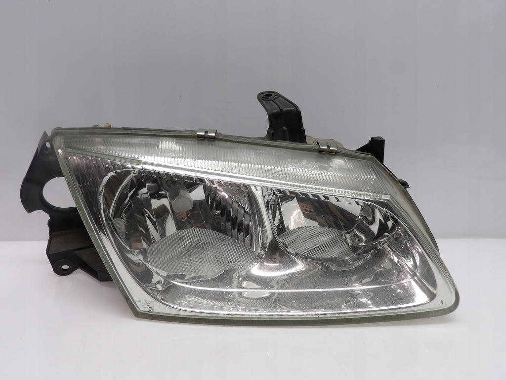 фото №1, Лампа передняя правая nissan almera