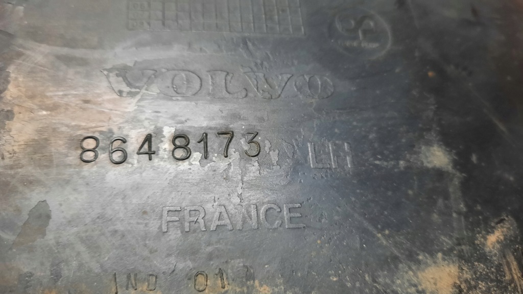 фото №4, Подкрылок левый перед volvo v70 02r