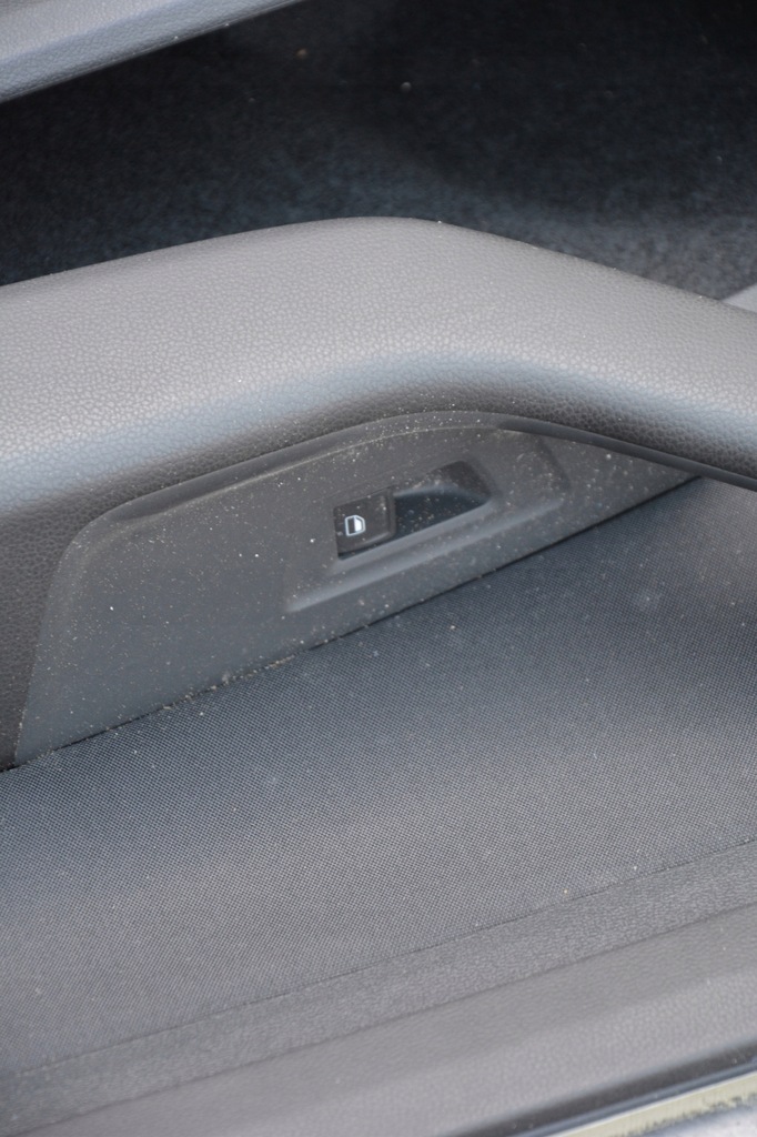 фото №9, Обшивка дверь левый передний перед vw passat b8