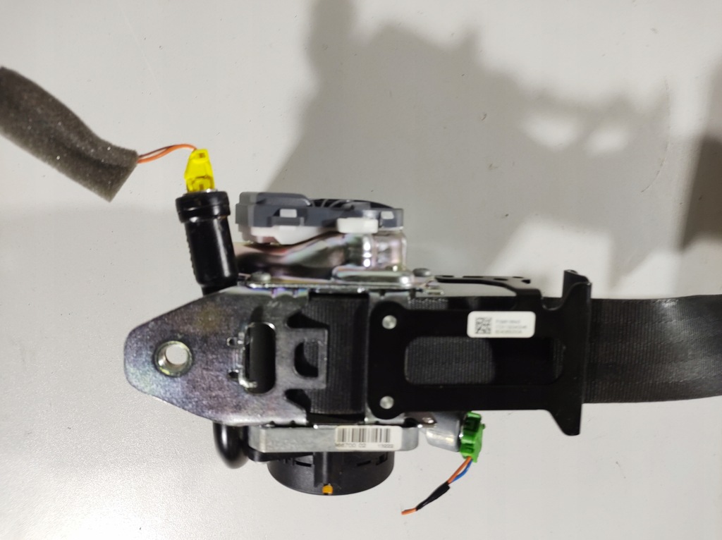 фото №10, Pas безпеки wystrz volvo оригінальний номер 616155800