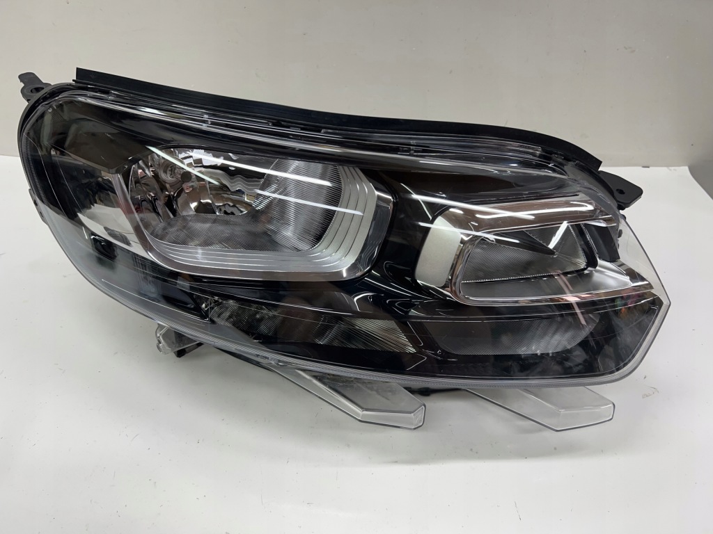 фото №1, Citroen jumpy iii лампа правая 9808567680