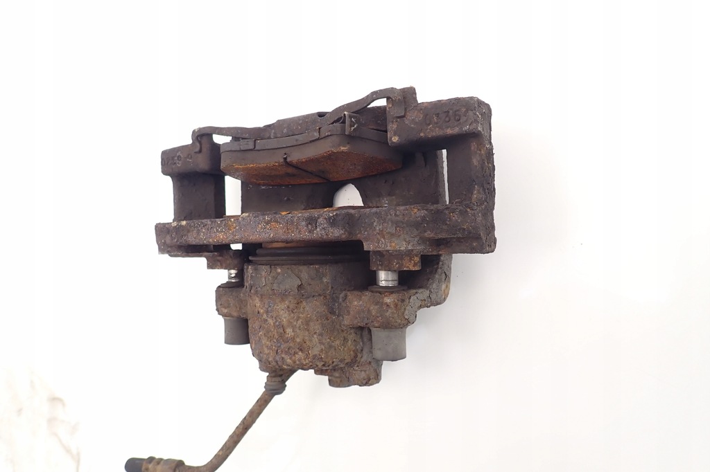 фото №7, Chrysler voyager 2.4 iv суппорт тормозной правый p