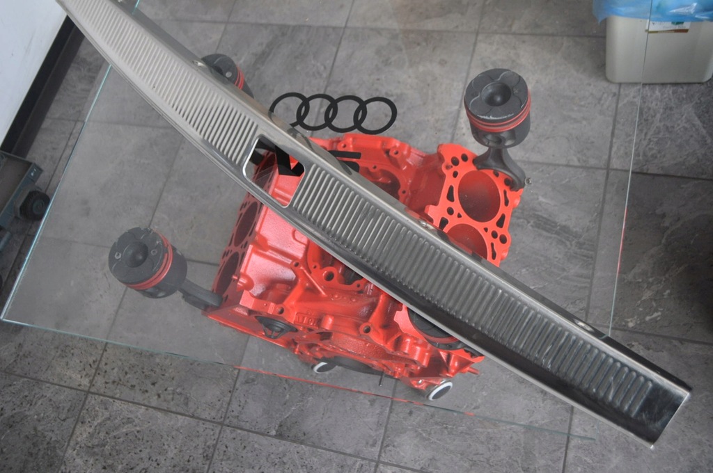 фото №1, Audi a6 c5 kombi молдинг накладка накладка багажник