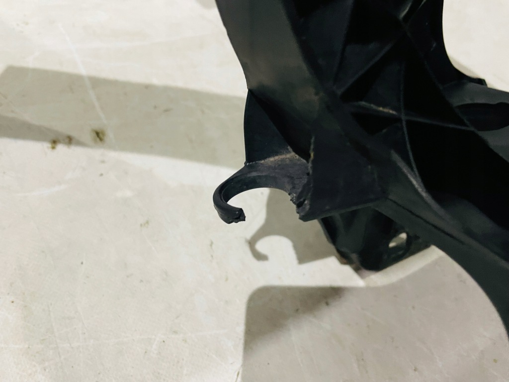 Audi q7 4m0 ремінь перед підсилювач балка оригінал  2015-2019 рік Оригінал