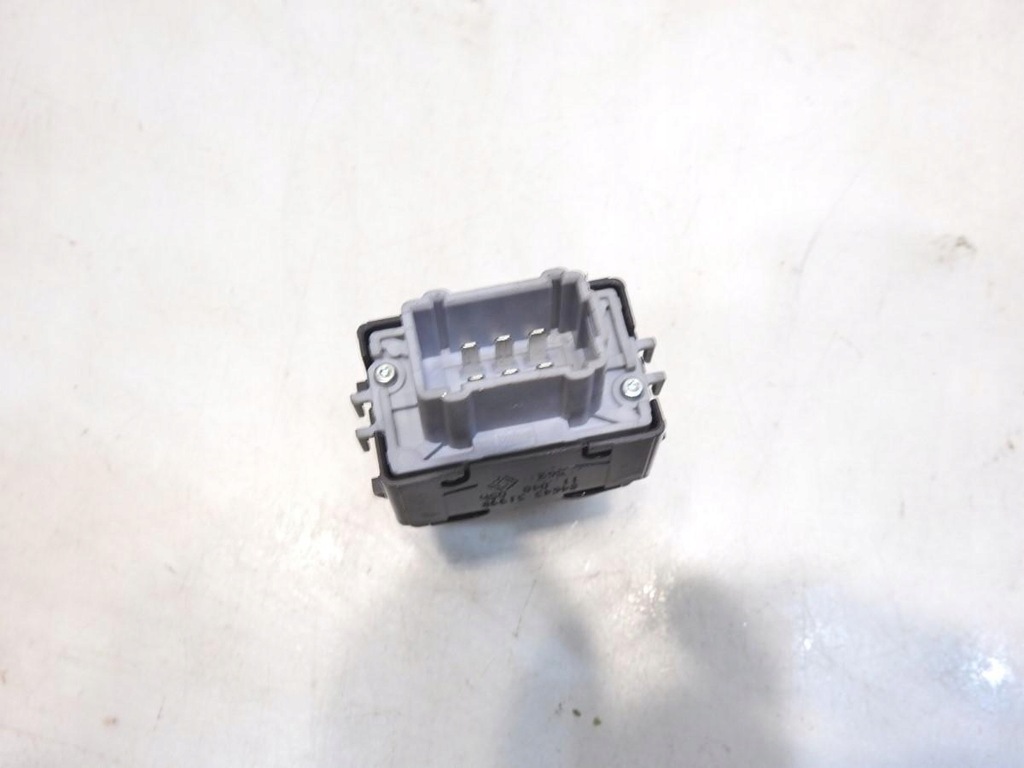 фото №3, Кнопка відкривання кришка пального кришки renault latitude 846433199r